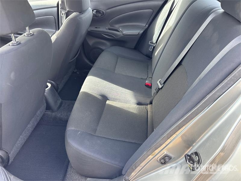 Nissan Versa Automobile Легковые автомобили