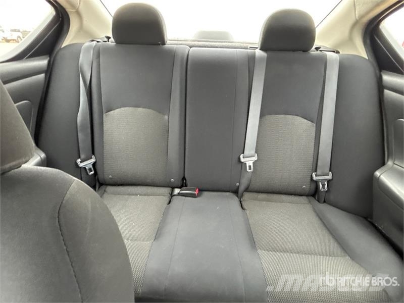 Nissan Versa SV Automobile Sõiduautod