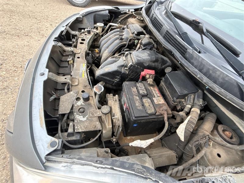 Nissan Versa SV Automobile Sõiduautod