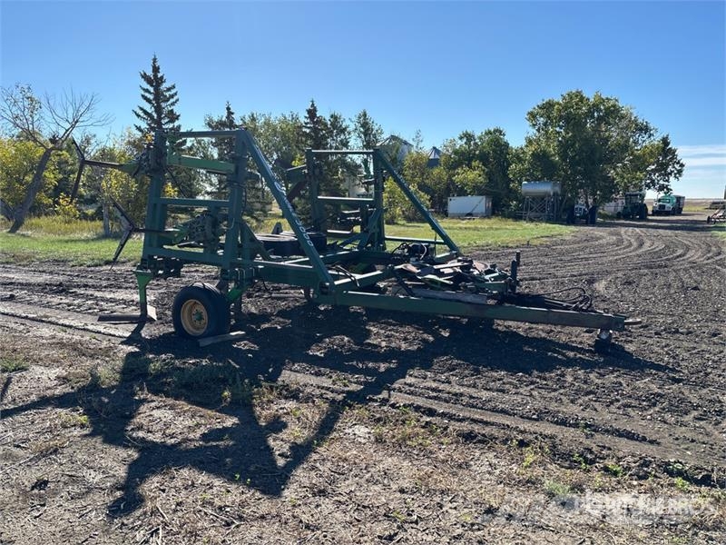 Noble 3000 22 ft Chisel Plow Podrivači