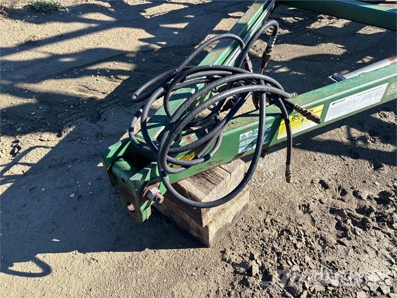 Noble 3000 30 ft Chisel Plow Keski pullukları