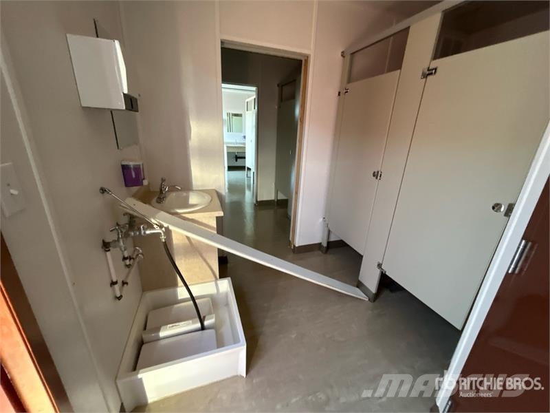 Noble Industries Lavatory 30 ft x 12 ft Skid-Mounted Was Būvniecība- Citi