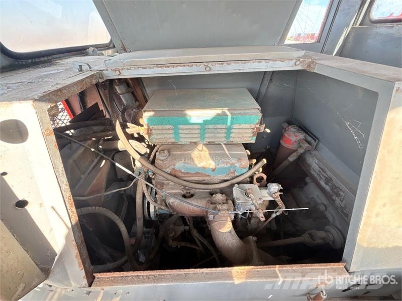 Nodwell FN60 Crawler Carrier (Inoperable) Entreprenør - Andet