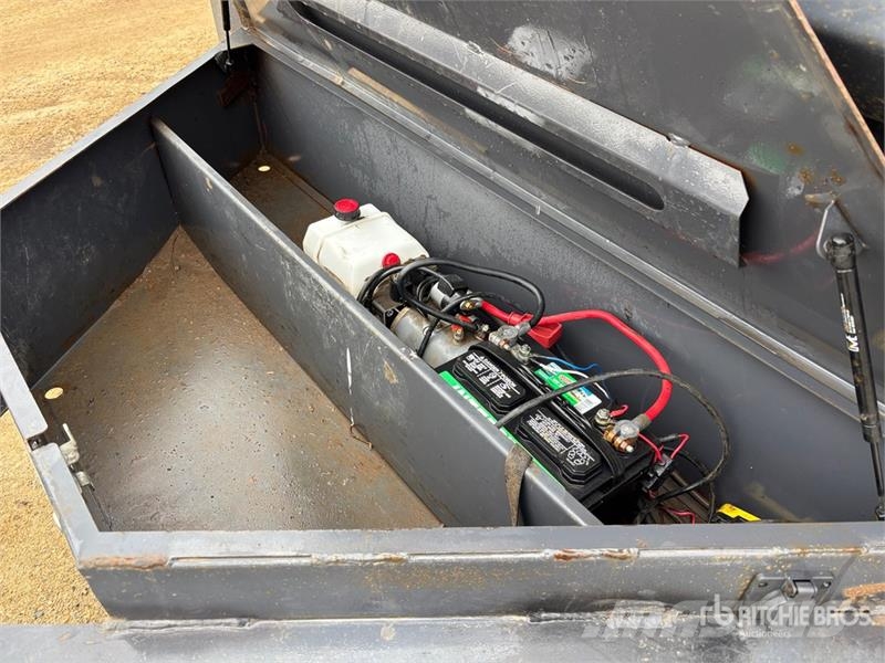 NorStar 14 ft T/A Dump Utility Trailer Tipper trailers