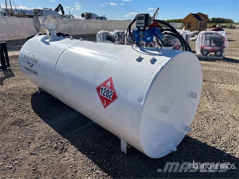 Northern Steel 4400 L Fuel Tank Üzemanyag- és adaléktartályok