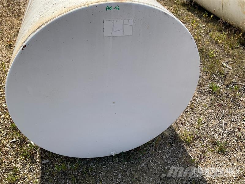  Northern Steel Industries 1000 gal Portable Steel  Nádrže na palivo a aditiva