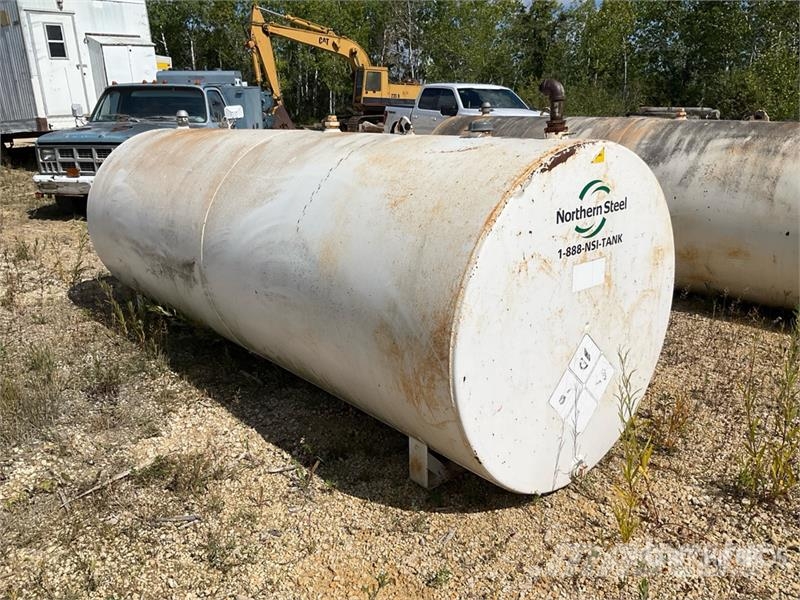  Northern Steel Industries 1000 gal Portable Steel  Nádrže na palivo a aditiva