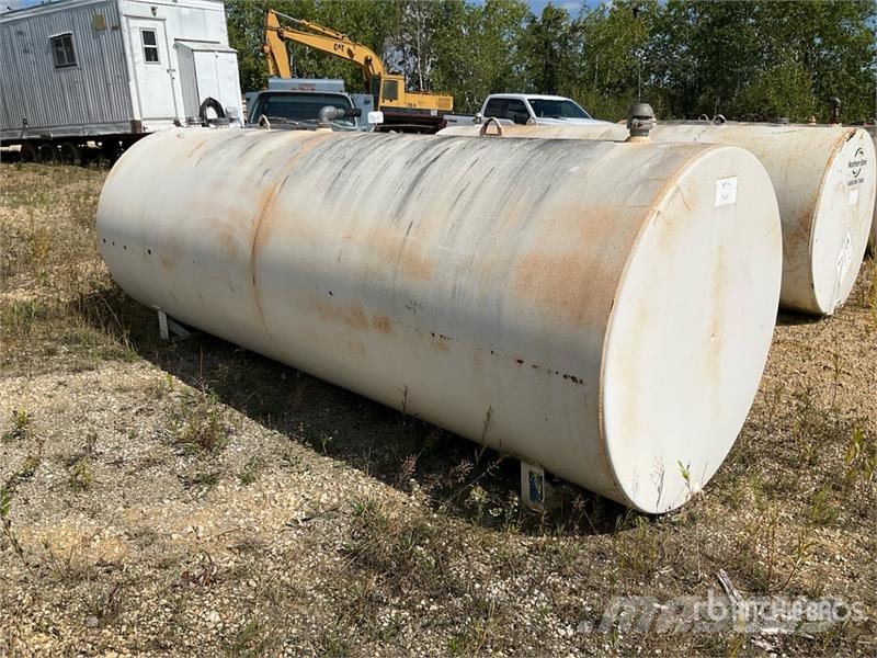 Northern Steel Industries 1000 gal Portable Steel Nádrže na palivo a aditiva