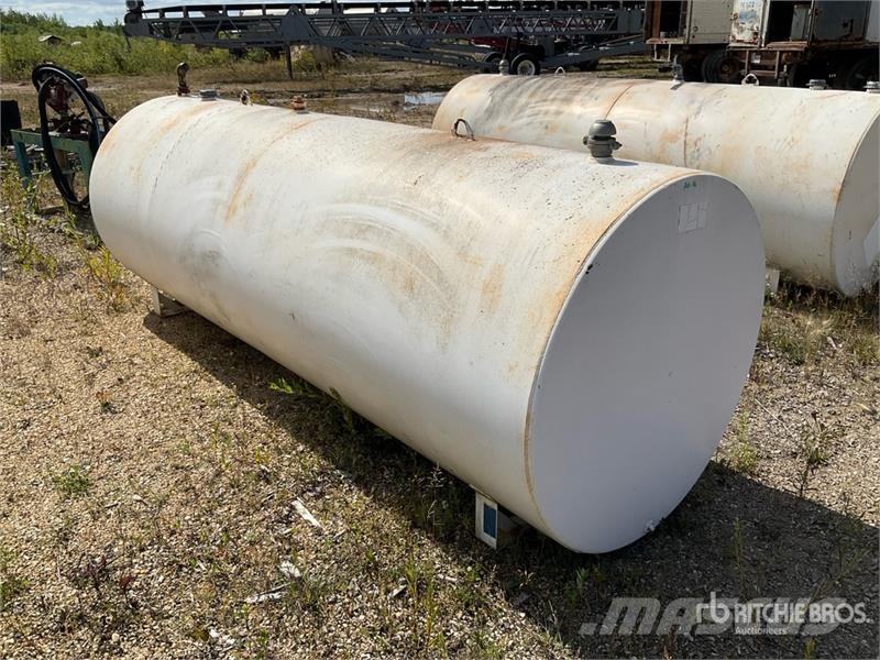  Northern Steel Industries 1000 gal Portable Steel  Nádrže na palivo a aditiva