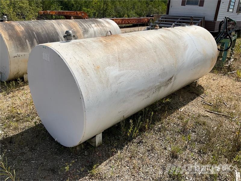  Northern Steel Industries 1000 gal Portable Steel  Nádrže na palivo a aditiva