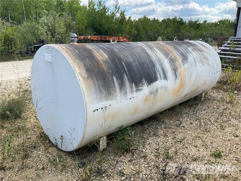  Northern Steel Industries 1000 gal Steel Diesel Fu Nádrže na palivo a aditiva