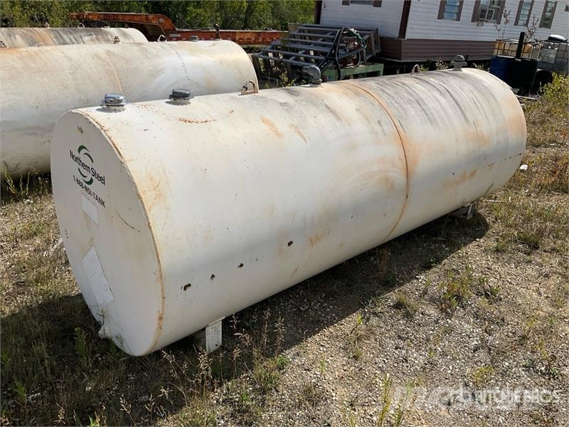 Northern Steel Industries 1000 gal Portable Steel Nádrže na palivo a aditiva