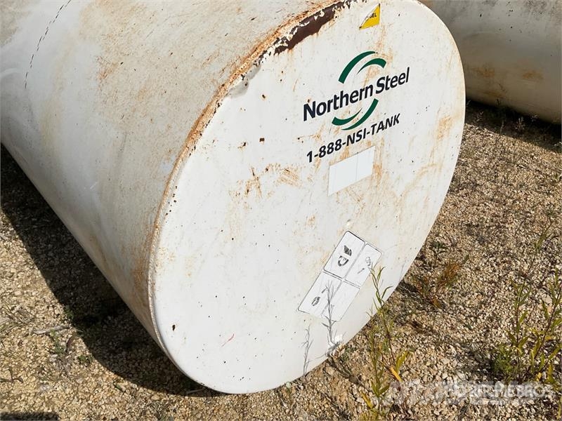  Northern Steel Industries 1000 gal Portable Steel  Nádrže na palivo a aditiva