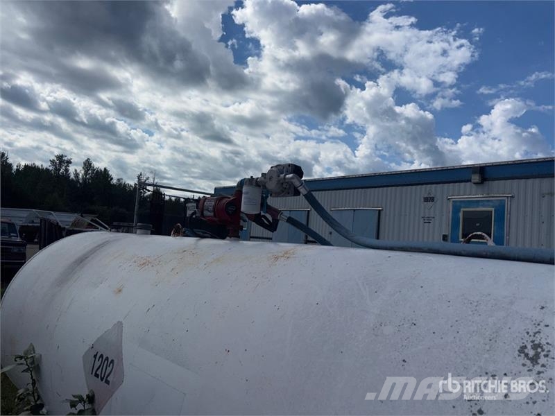 Northern Steel Skid Mounted Steel Diesel Fuel Tank 연료 및 첨가제 탱크