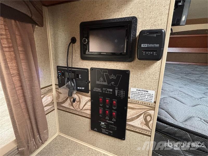 Northwood Arctic Fox 1140 Truck Camper Bobil og campingvogn
