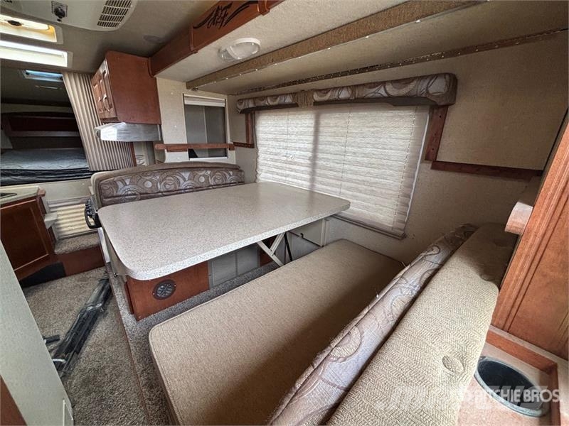 Northwood Arctic Fox 1140 Truck Camper Bobil og campingvogn