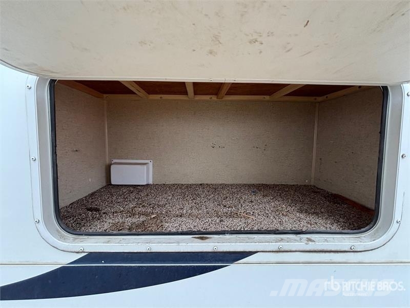 Northwood Arctic Fox 1140 Truck Camper Bobil og campingvogn