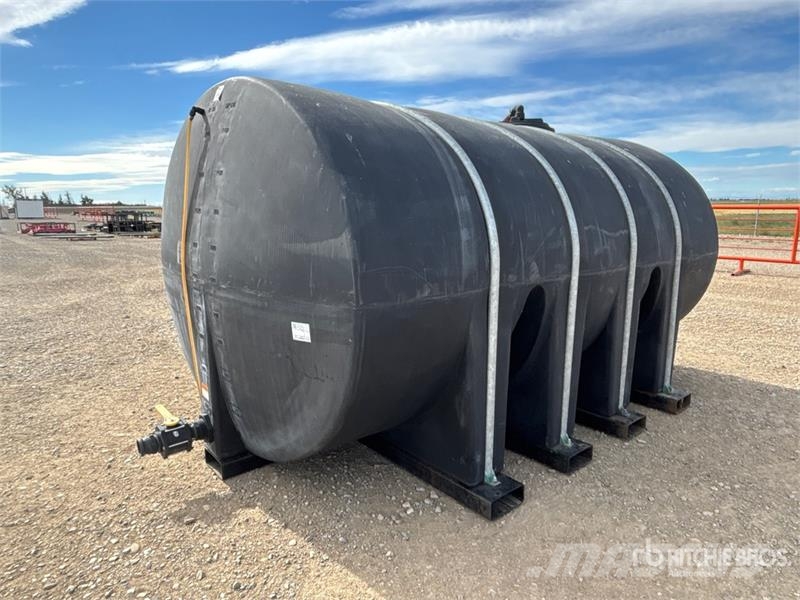  Norwesco 2920 Gal Water Tank Polttoaine- ja lisäainesäiliöt