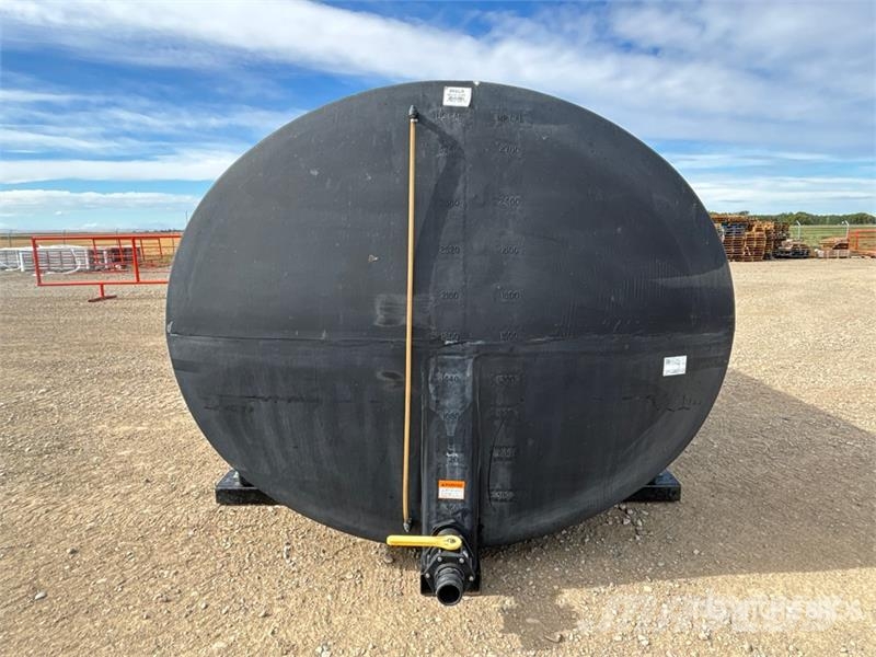  Norwesco 2920 Gal Water Tank Polttoaine- ja lisäainesäiliöt