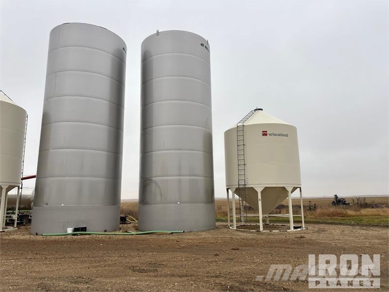  Novid 60900 gal Fertilizer Nurse Tank ماكينات زراعية - غير ذلك