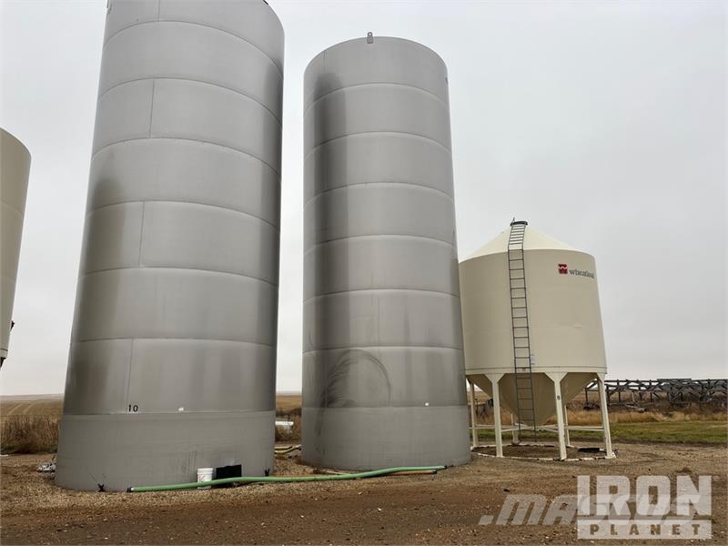 Novid 60900 gal Fertilizer Nurse Tank ماكينات زراعية - غير ذلك