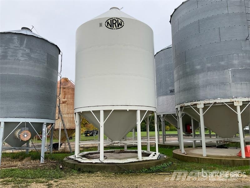  NRW +/- 3000 bu Smooth Wall Hopper Grain Bin Macchine/unitá di lavorazione e stoccaggio/altri