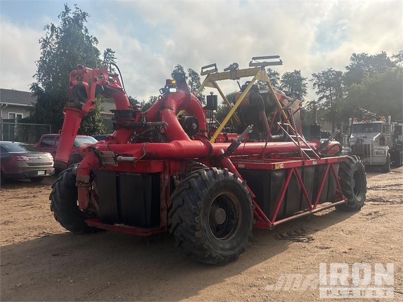 Nuhn 0843 Lagoon Crawler Liquid Manure Agitator Boat Rasturači đubriva