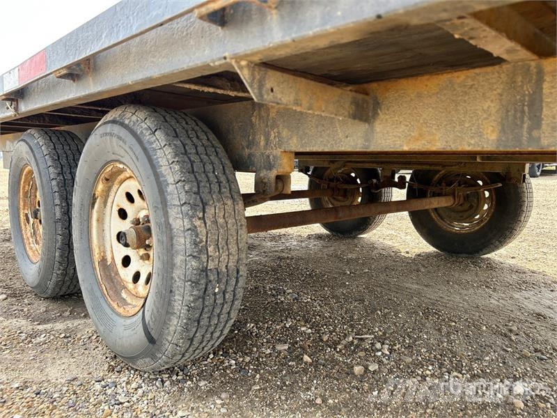  Oasis 16 ft T/A Equipment Trailer Прицепы-Автовозы