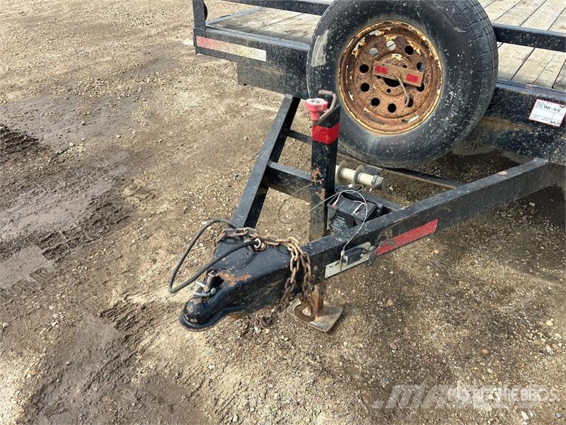  Oasis 16 ft T/A Equipment Trailer Прицепы-Автовозы