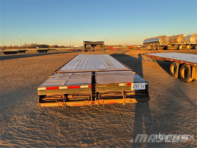 Oasis 31 ft Tri/A Gooseneck Equipment Trailer Biltransporter henger