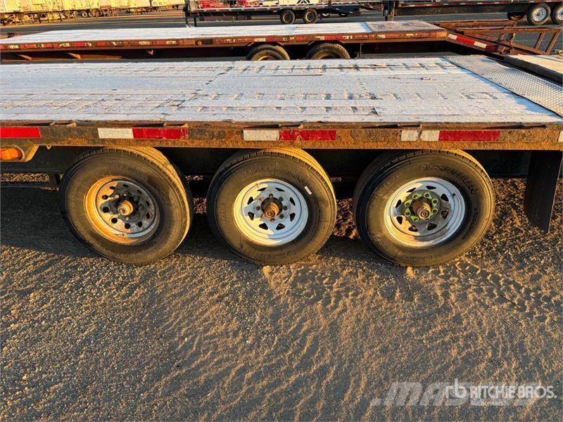 Oasis 31 ft Tri/A Gooseneck Equipment Trailer Biltransporter henger