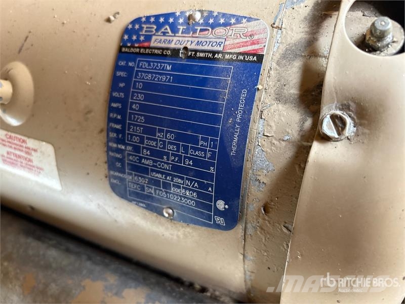 Oliver 240 Grain Cleaner معدات تنظيف الحبوب