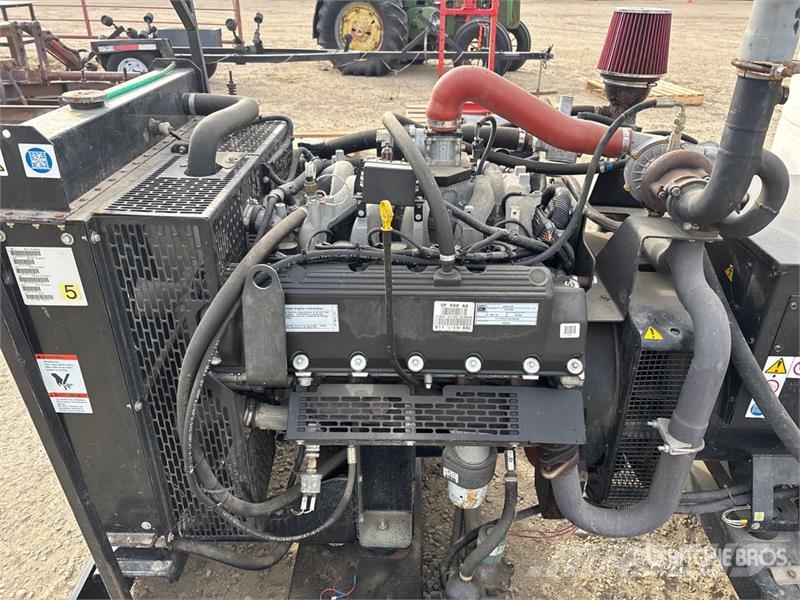 Olympian G100F3 100 kW Skid-Mounted Generator Set Dizelski agregati