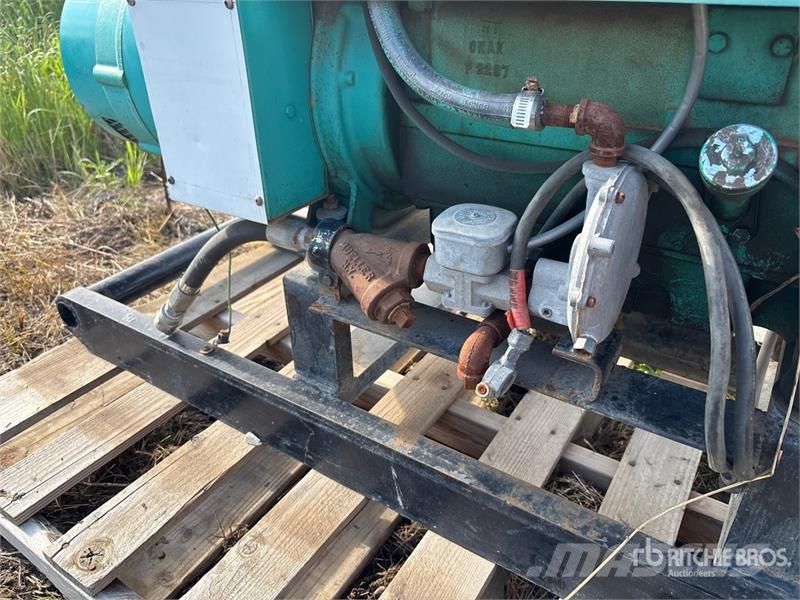 Onan 15.0JC-9XR/12370U 15 kW Skid-Mounted Generator Set Generadores diésel