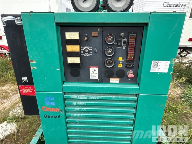 Onan 600DFGB 600 kW Skid-Mounted Generator Set Diesel Generatoren