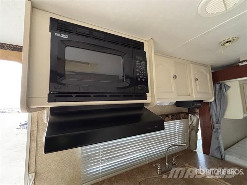 Outback OB18RS07 18 ft T/A Travel Trailer Otros remolques