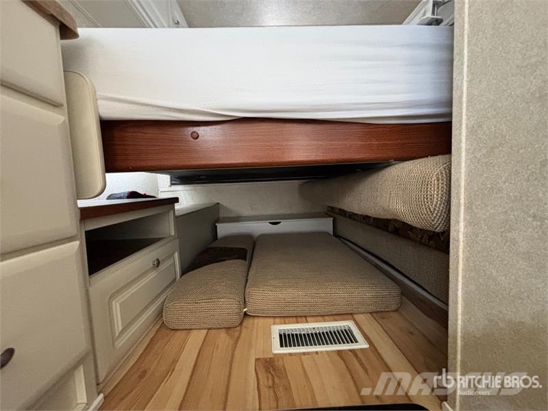 Outback OB18RS07 18 ft T/A Travel Trailer Otros remolques