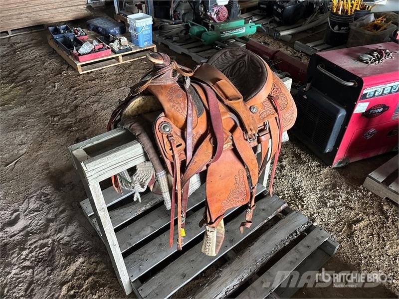 Ozark Leather Co. 16 in Saddle Оборудование для животноводческих ферм