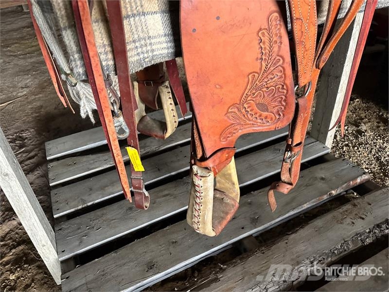 Ozark Leather Co. 16 in Saddle Оборудование для животноводческих ферм