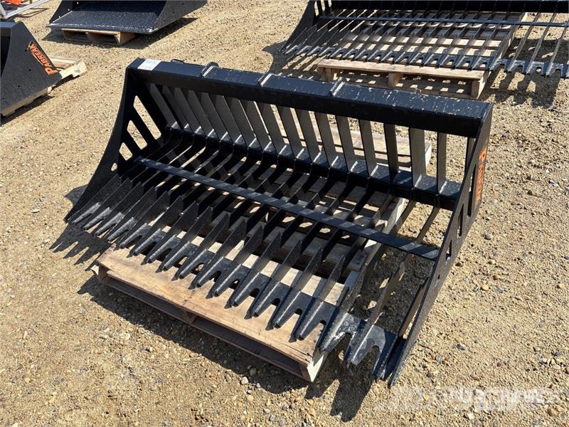 PABREAK GB130 64 in Skeleton Skid Steer Bucket (Un Godet