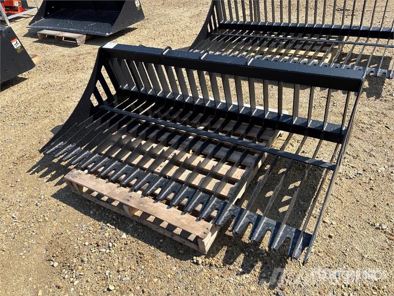 PABREAK GB130 72 in Skeleton Skid Steer Bucket (Un Godet
