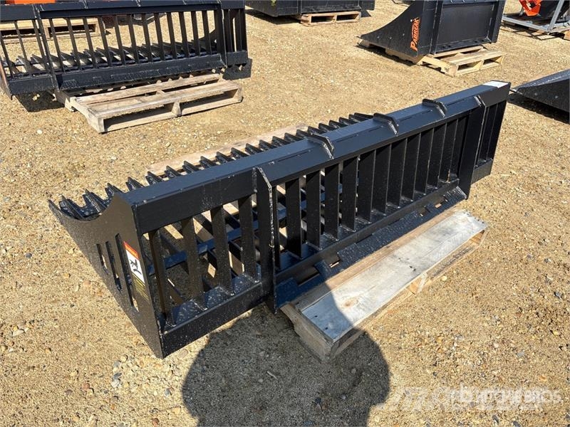 PABREAK GB130 72 in Skeleton Skid Steer Bucket (Un Godet