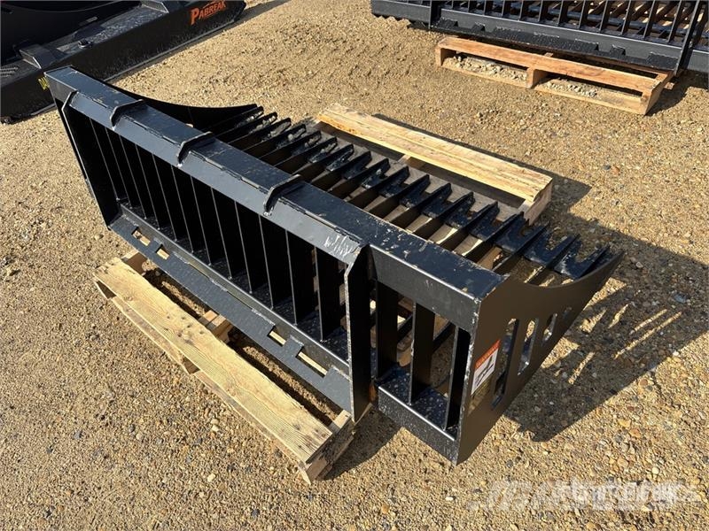 PABREAK RB110 62 in Skeleton Skid Steer Bucket (Un Godet