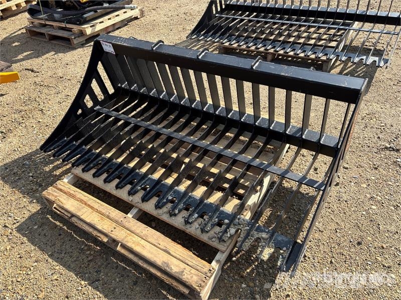 PABREAK RB110 62 in Skeleton Skid Steer Bucket (Un Godet