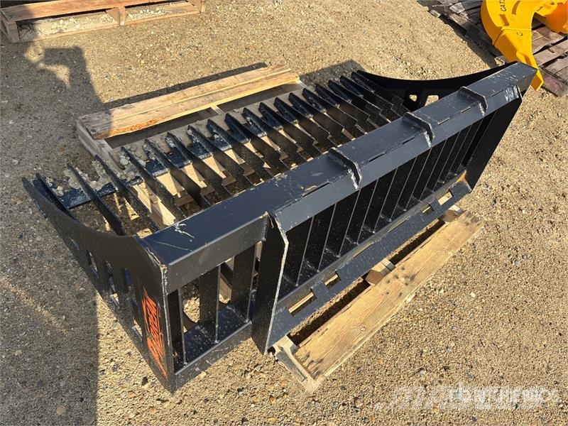PABREAK RB110 62 in Skeleton Skid Steer Bucket (Un Godet