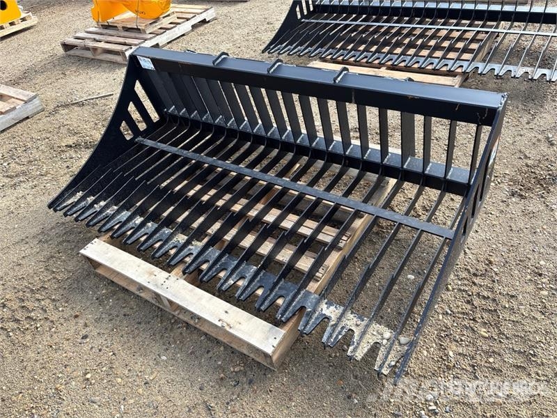 PABREAK RB130 72 in Skeleton Skid Steer Bucket (Un Godet