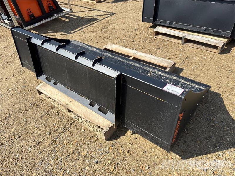 PABREAK RB140 80 in Skid Steer Bucket (Unused) Godet