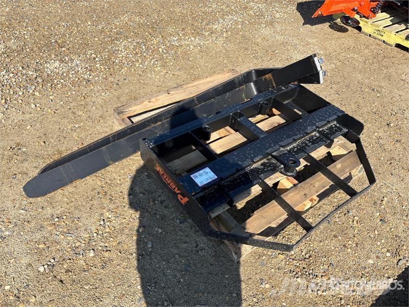  PABREAK SSF120 60 in Skid Steer Forks (Unused) Gabeln