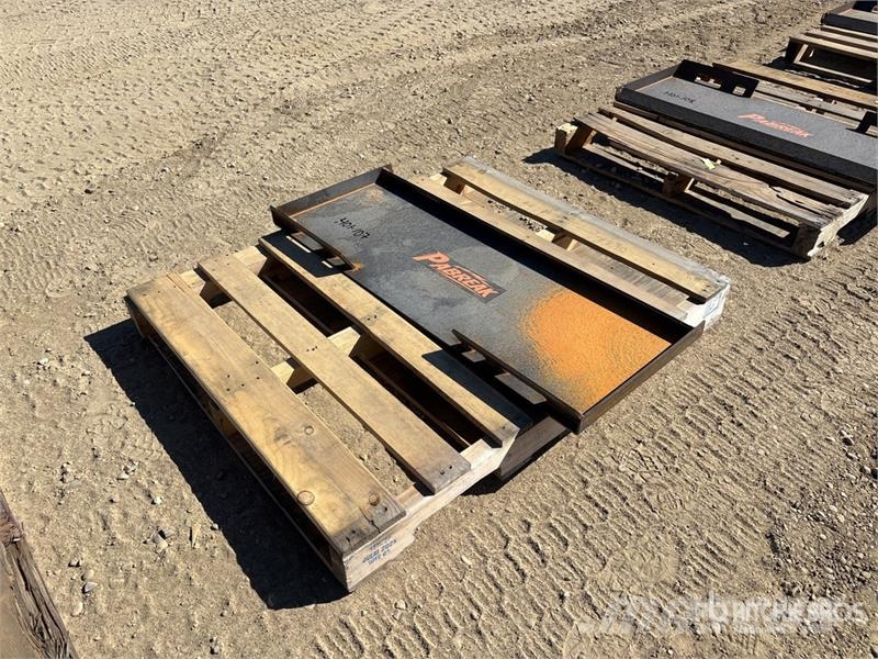 PABREAK UAP28 45 in Skid Steer Attachment Mounting Drugi deli