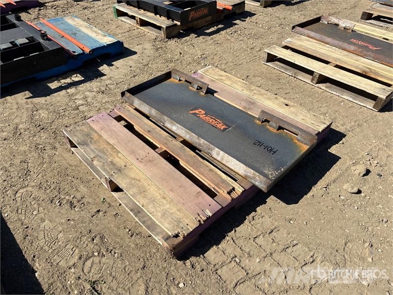  PABREAK UAP28 45 in Skid Steer Attachment Mounting Ďalšie komponenty